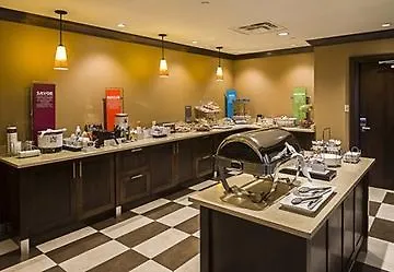Hampton Inn Ottawa Airport Ontario 2*,